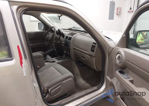 2010 Dodge Nitro Se z USA, uszkodzony, nr VIN 1D4PU2GK9AW126901